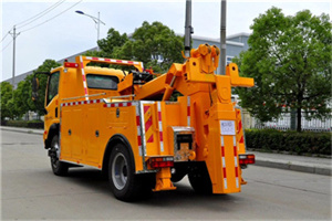 西华高速路拖车费